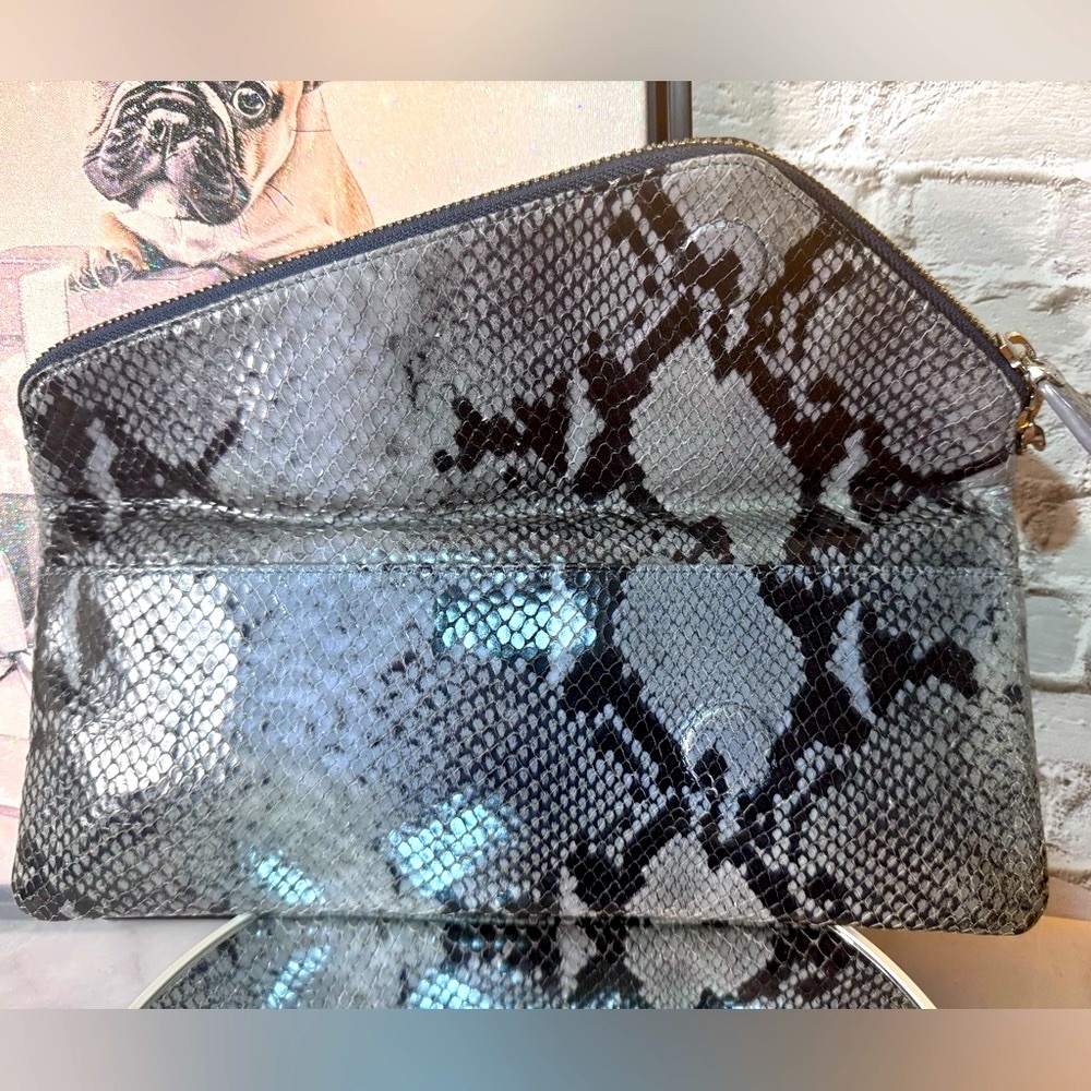 Henri Bendel Black and Gray Snakeskin Clutch w green inner lining 11” x 5” - Picture 9 of 14